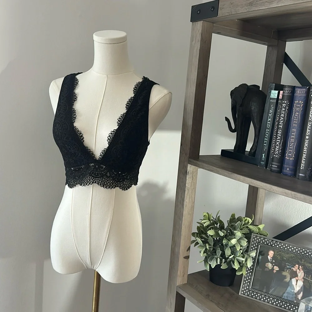 Bralette - Picture 3 of 8